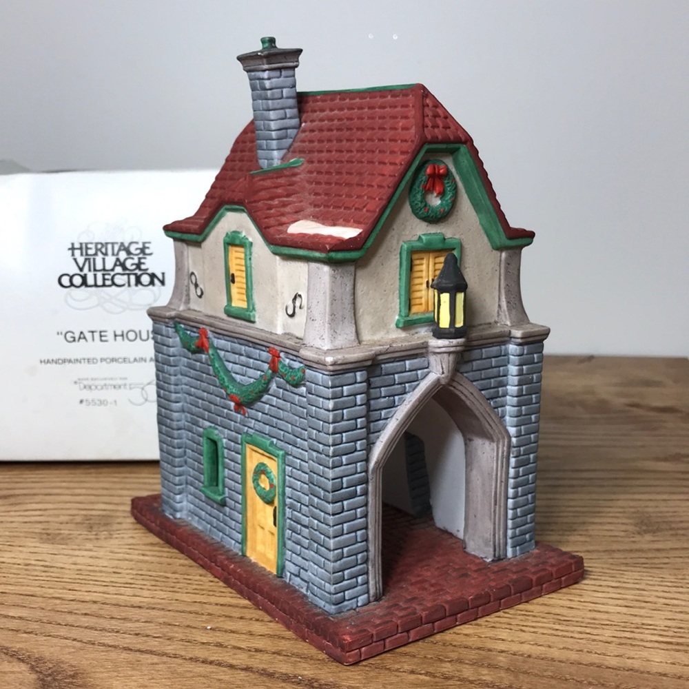 Dept 56 Gate House